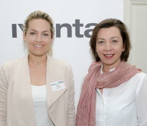 Bild Iventa Business Breakfast. Iventa Mitarbeiterin mit langjähriger Kundin.