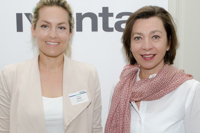 Bild Iventa Business Breakfast. Iventa Mitarbeiterin mit langjähriger Kundin.